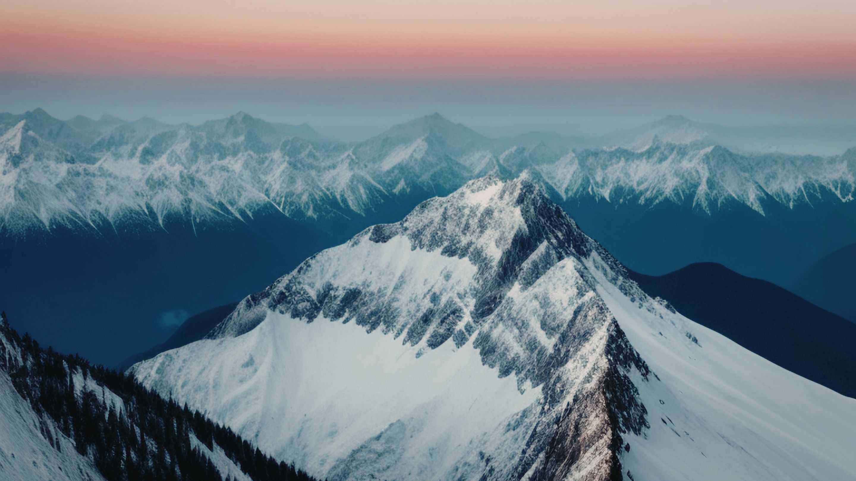 Kenapa Puncak Gunung Tetap Bersalju Padahal Letaknya Dekat Matahari?